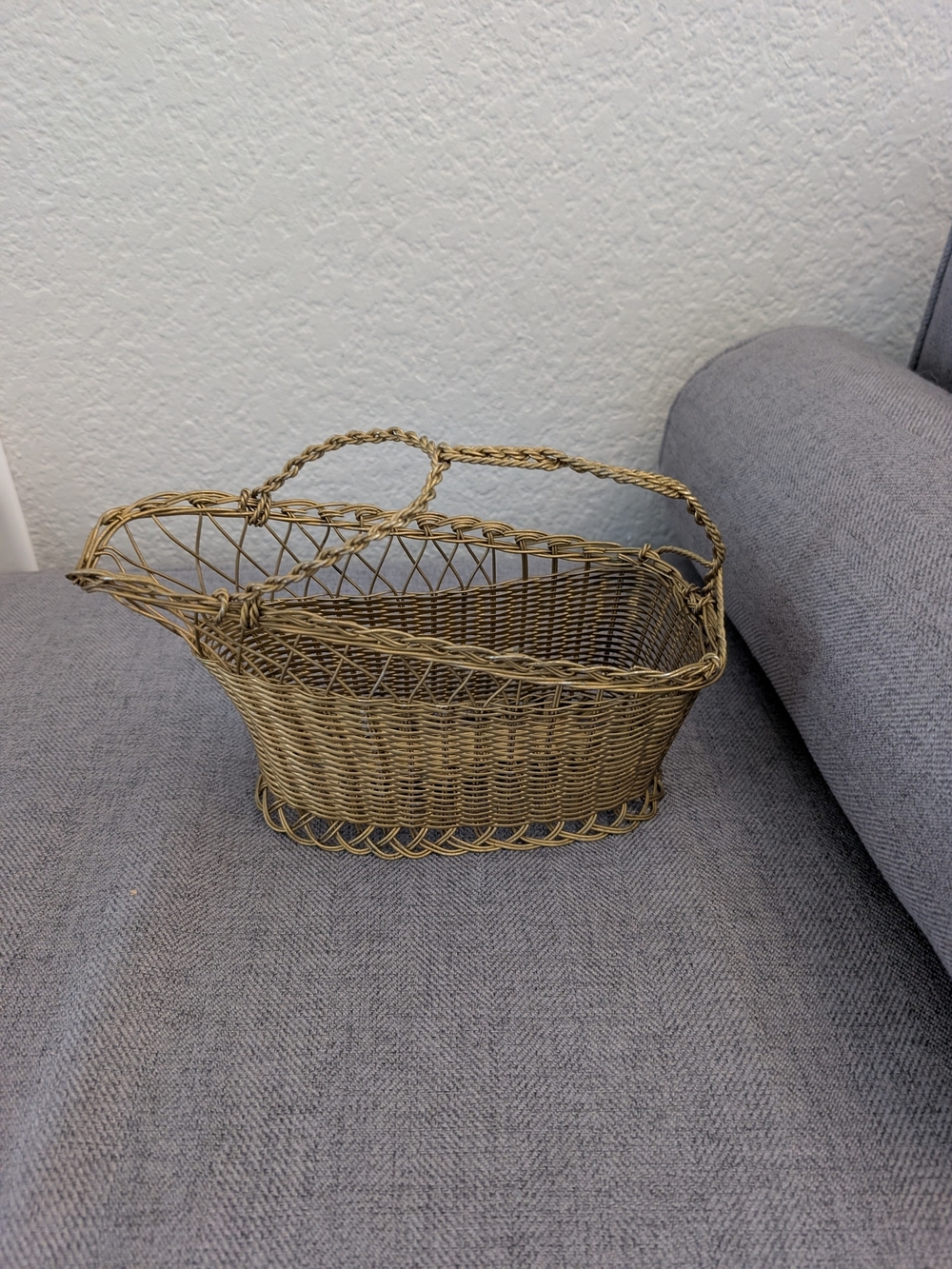 Vintage French Wine Basket Metal Bottle Holder, Single Bottle Stand, Woven